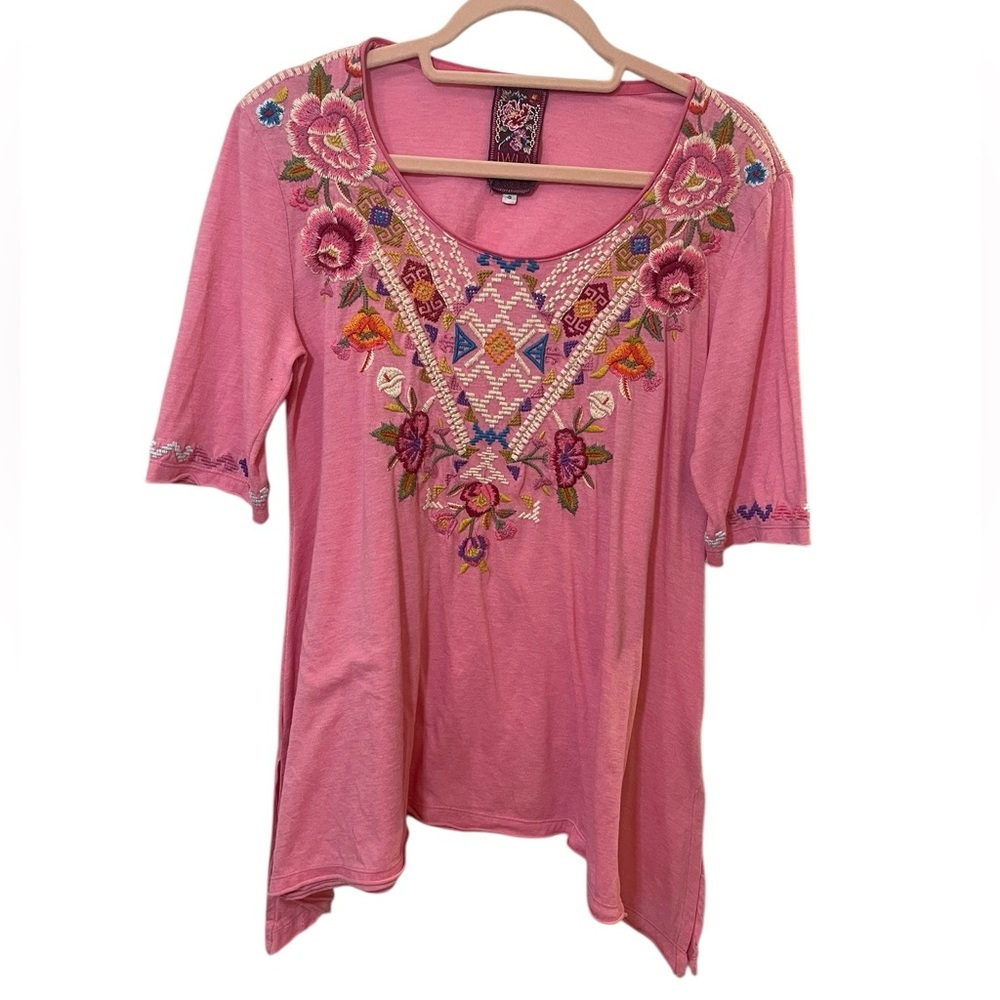 Johnny Was JWLA boho embroidered handkerchief hem tunic T-shirt pink small